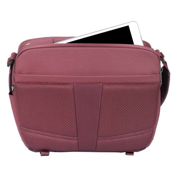 Vanguard VEO Metro 7-Liter Camera and Everyday Shoulder Bag Magenta