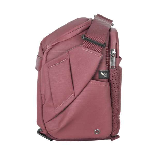 Vanguard VEO Metro 7-Liter Camera and Everyday Shoulder Bag Magenta