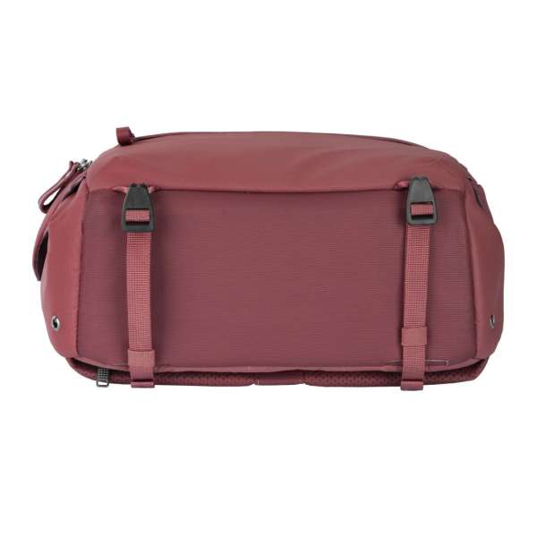Vanguard VEO Metro 7-Liter Camera and Everyday Shoulder Bag Magenta