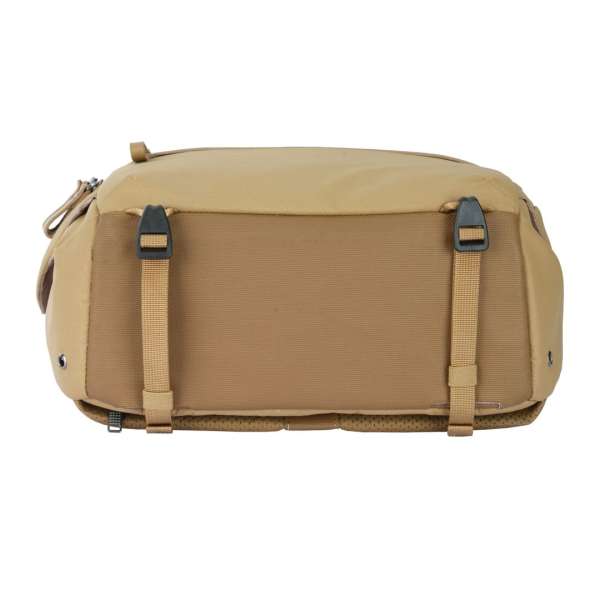 Vanguard VEO Metro S9L: 9 Litre Camera Shoulder Bag Beige