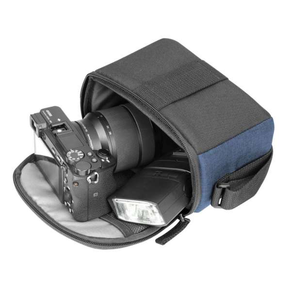 Vanguard Vesta Aspire 12 Small Camera Bag Blue