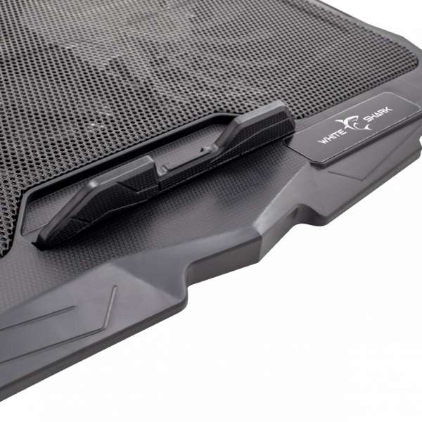 White Shark CP-25 Ice Warrior Notebook hűtő Black