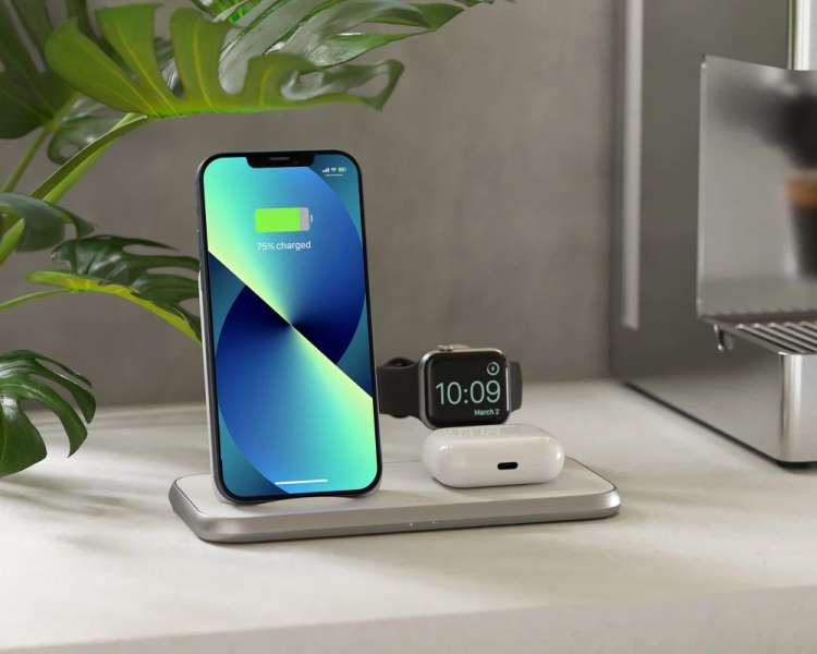 Zens 4-in-1 Stand + Watch Wireless Charger Aluminium White