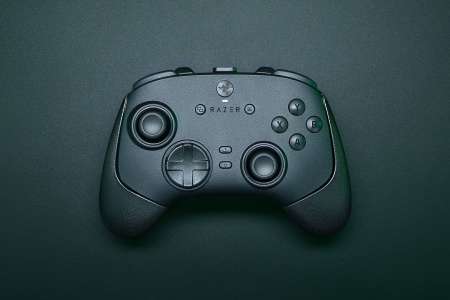 Razer Wolverine V3 Pro 8K PC Wireless Gamepad Black