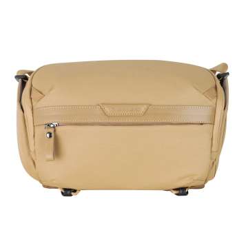 Vanguard VEO Metro 4-Liter Camera and Everyday Shoulder Bag Beige